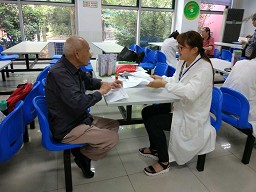 以党心聚众心,以众心赢民心--记sbobet利记员工党支部毕业季志愿活动
